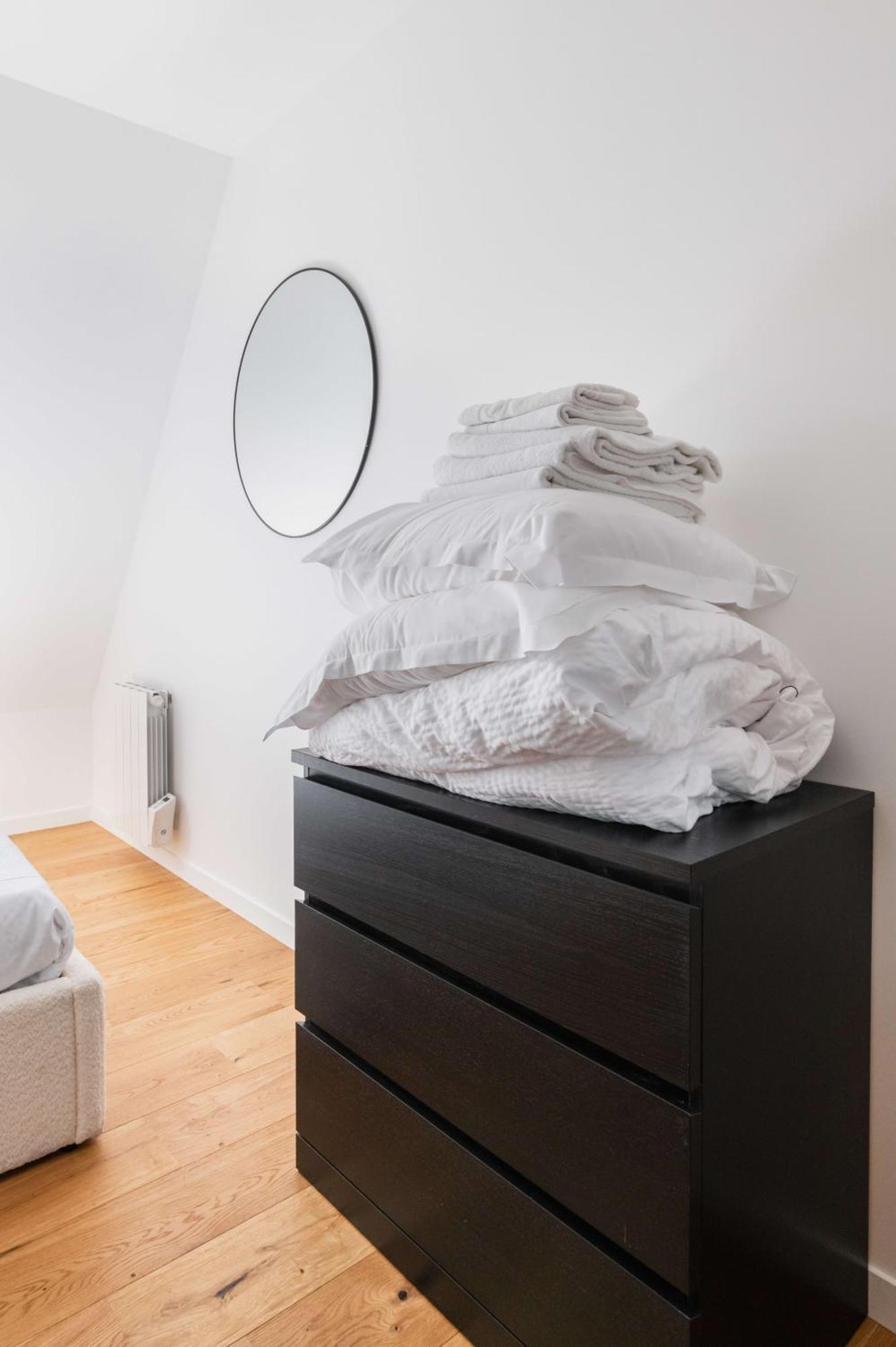 Apartamento 2 Pieces Refait A Neuf Dernier Etage - Paris 19 - 4P - Flat-Guest Exterior foto