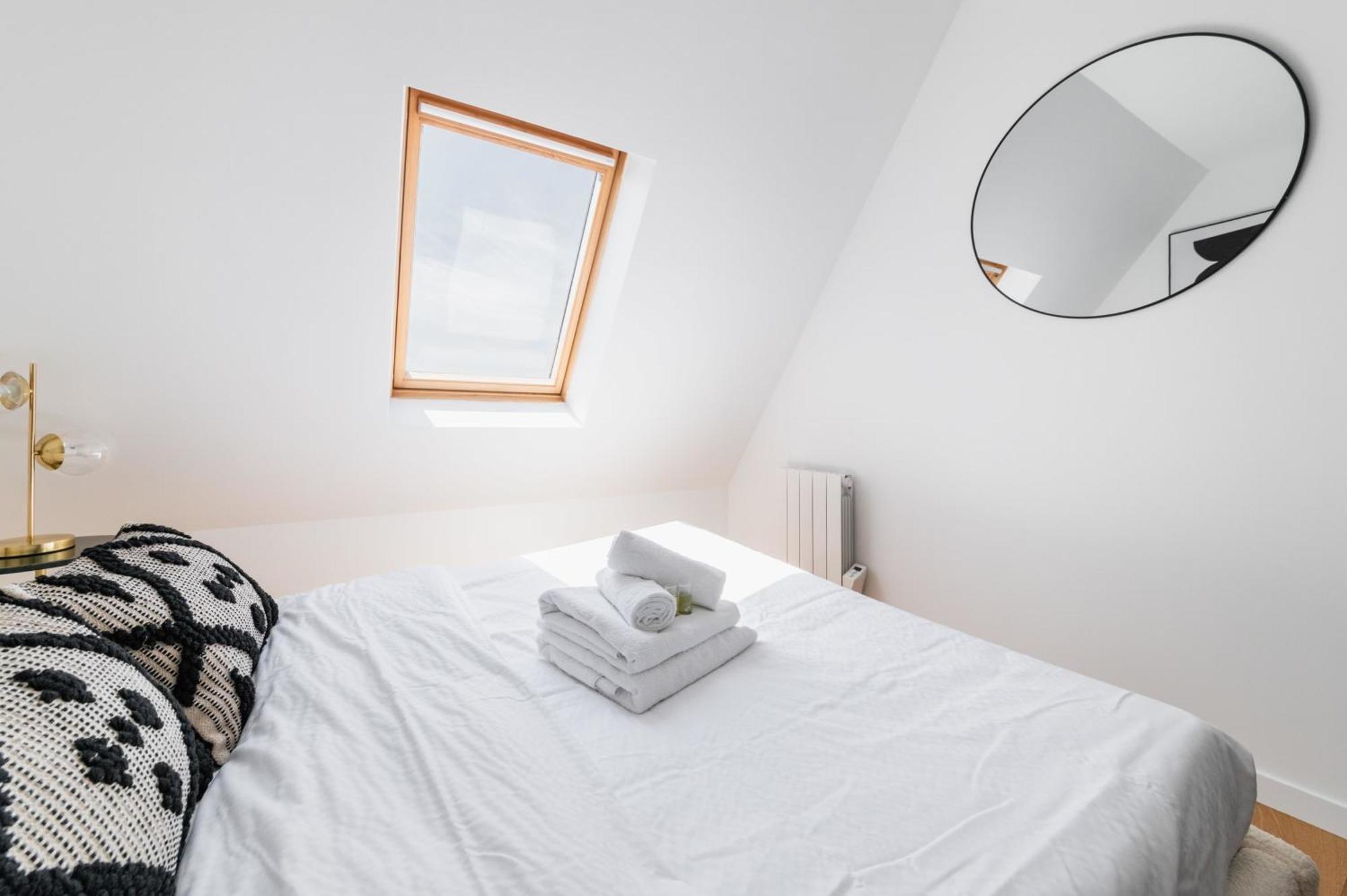 Apartamento 2 Pieces Refait A Neuf Dernier Etage - Paris 19 - 4P - Flat-Guest Exterior foto